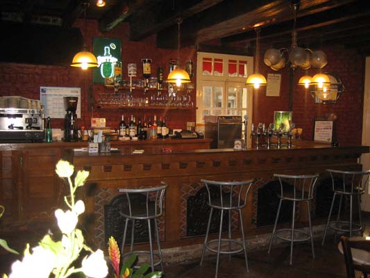 Bar03